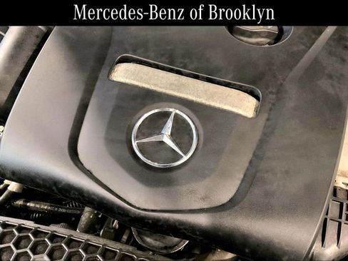 Used 2019 Mercedes-Benz GLC 300 4MATIC image 32