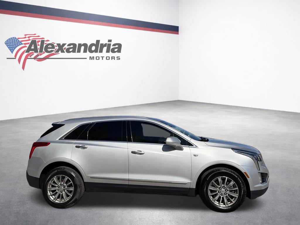 Used 2017 Cadillac XT5 Luxury w/ Driver Awareness Package FWD image 5