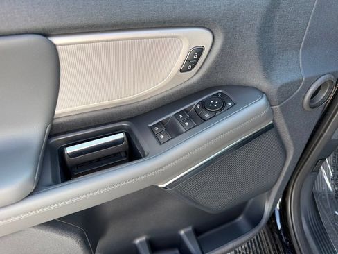 New 2027 Ford Expedition Max Active RWD image 18