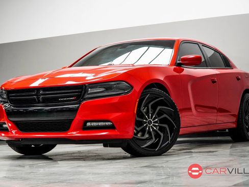 Used 2019 Dodge Charger SXT w/ Plus Group image 1