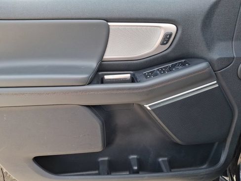 Used 2025 Ford Expedition Active AWD/4WD image 14