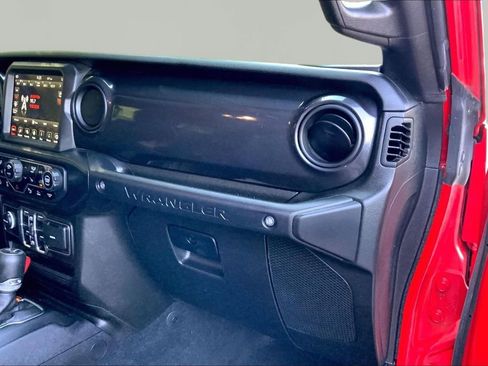 Used 2022 Jeep Wrangler Unlimited Sport AWD/4WD image 18
