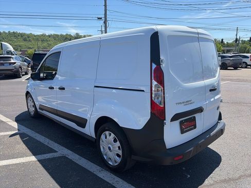 Used 2022 Ford Transit Connect XL FWD image 4