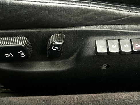 Used 1992 BMW 850i image 37