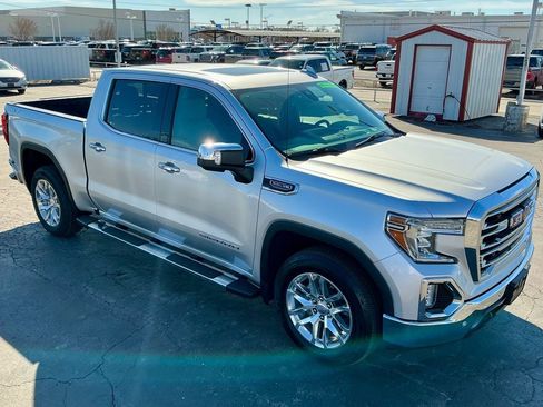 Used 2022 GMC Sierra 1500 SLT w/ SLT Premium Plus Package image 4