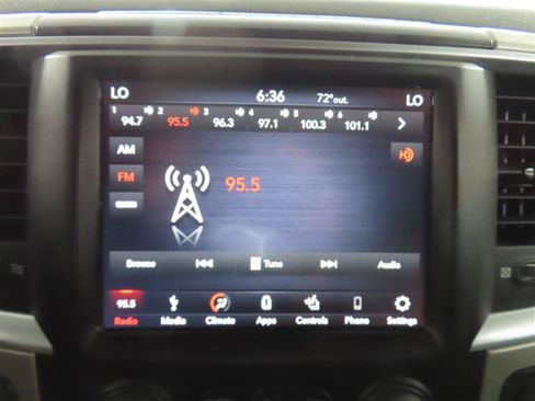 Used 2019 RAM 1500 Big Horn AWD/4WD image 25