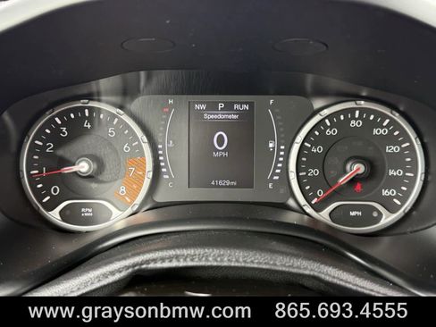 Used 2020 Jeep Renegade Latitude w/ Cold Weather Group image 24