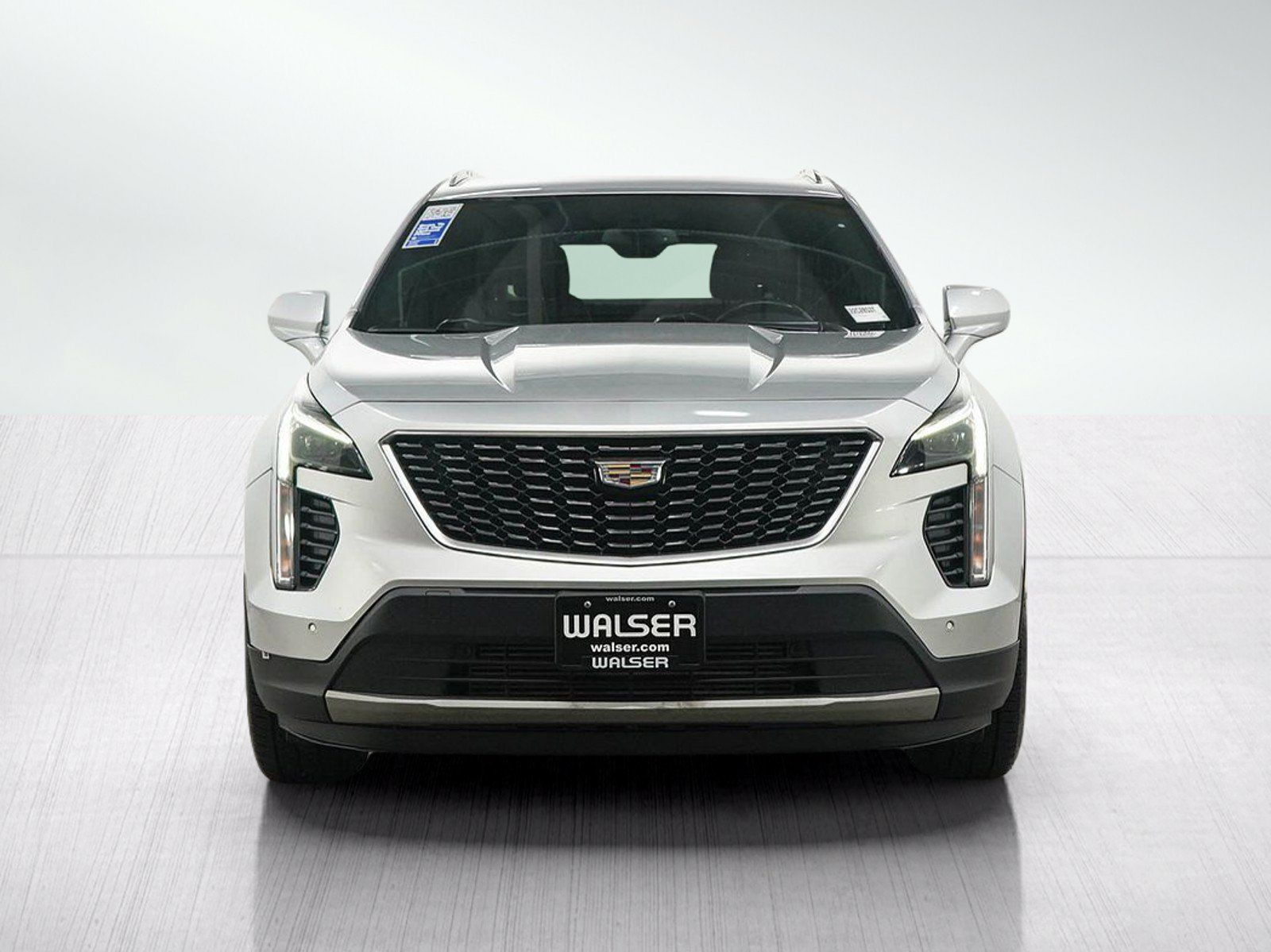 Used 2019 Cadillac XT4 Premium Luxury w/ Cold Weather Package AWD/4WD image 8