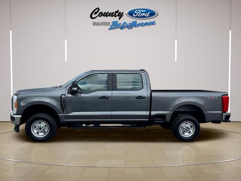 Used 2023 Ford F350 XL w/ Snow Plow Prep Package AWD/4WD image 3