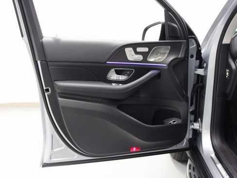 New 2026 Mercedes-Benz GLS 450 4MATIC image 15