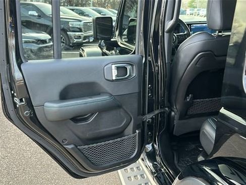 Used 2024 Jeep Wrangler Unlimited Rubicon 4xe AWD/4WD image 22