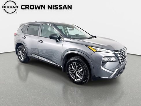 Certified 2025 Nissan Rogue S image 4