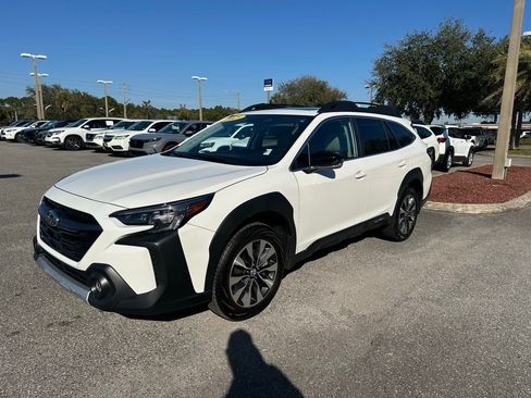 Used 2025 Subaru Outback Limited image 13