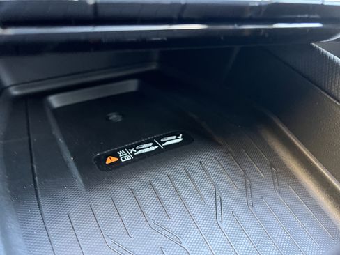 New 2026 Chevrolet Equinox EV LT AWD/4WD image 29
