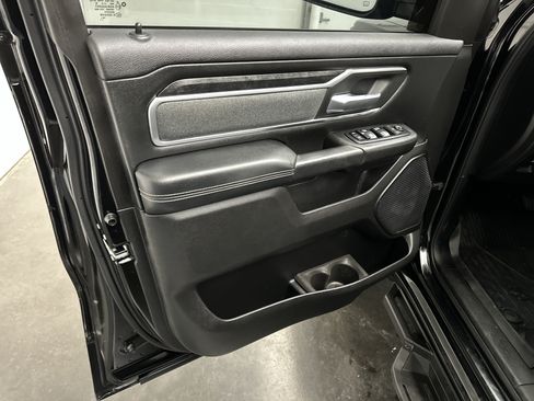 Used 2019 RAM 1500 Big Horn AWD/4WD image 20