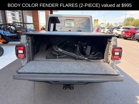 Used 2022 Jeep Gladiator Rubicon w/ LED Lighting Group AWD/4WD image 11