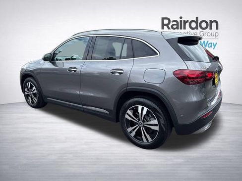 Used 2025 Mercedes-Benz GLA 250 4MATIC image 5