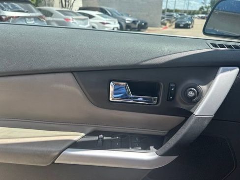 Used 2013 Ford Edge Limited FWD image 11