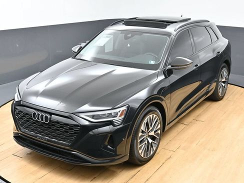 Used 2024 Audi Q8 e-tron Premium Plus w/ Premium Plus Package AWD/4WD image 45