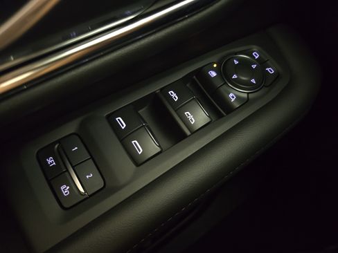 Used 2024 Chevrolet Tahoe High Country w/ Advanced Technology Package AWD/4WD image 28