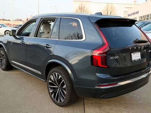 New 2026 Volvo XC90 T8 Ultra image 7