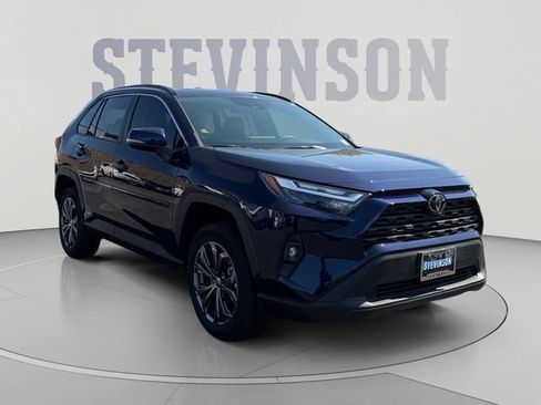 Used 2025 Toyota RAV4 XLE Premium w/ Weather Package AWD/4WD image 7