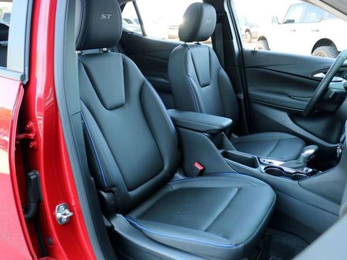 Used 2026 Buick Encore GX Sport Touring w/ Advanced Technology Package AWD/4WD image 32
