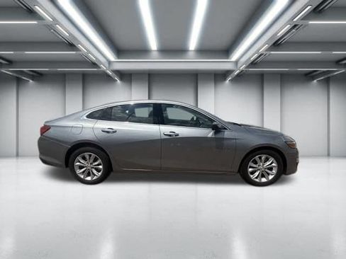 Used 2023 Chevrolet Malibu LT FWD image 1
