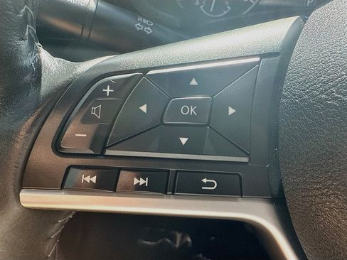 Used 2022 Nissan Sentra SV w/ All-Weather Package FWD image 35
