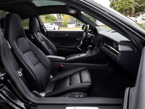 Used 2017 Porsche 911 Turbo AWD/4WD image 52