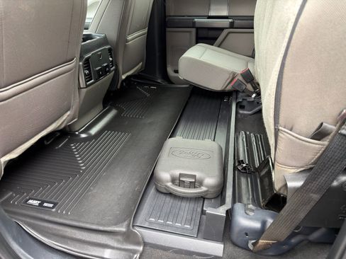 Used 2022 Ford F350 XLT w/ Black Appearance Package image 30