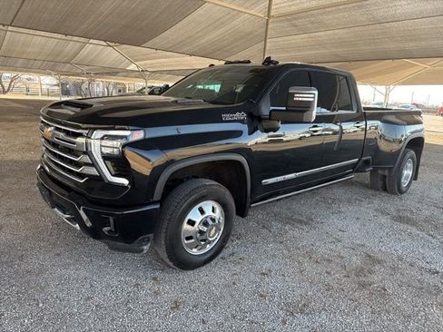 Used 2024 Chevrolet Silverado 3500 High Country image 3