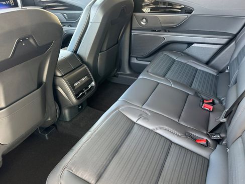 New 2026 Lincoln Nautilus Reserve w/ Jet Appearance Package AWD/4WD image 11