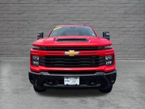 Used 2025 Chevrolet Silverado 2500 Custom AWD/4WD image 2
