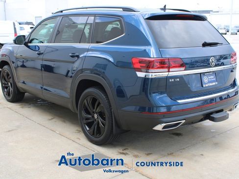 Certified 2023 Volkswagen Atlas SE w/ Black Wheel Package AWD/4WD image 4