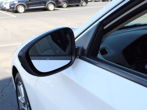 Used 2018 Honda Accord LX image 41