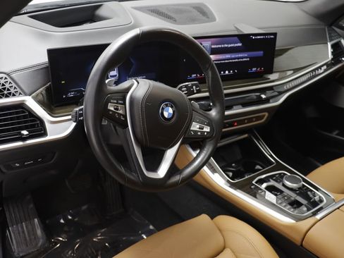 Certified 2024 BMW X5 xDrive50e w/ Premium Package image 7