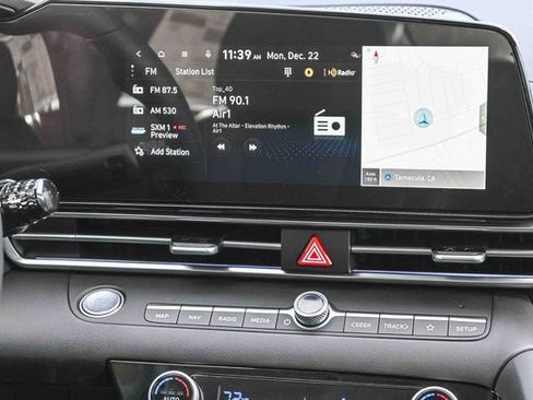 New 2026 Hyundai Elantra Limited image 16