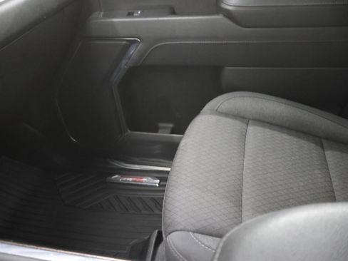 Used 2024 Chevrolet Silverado 2500 LT image 13