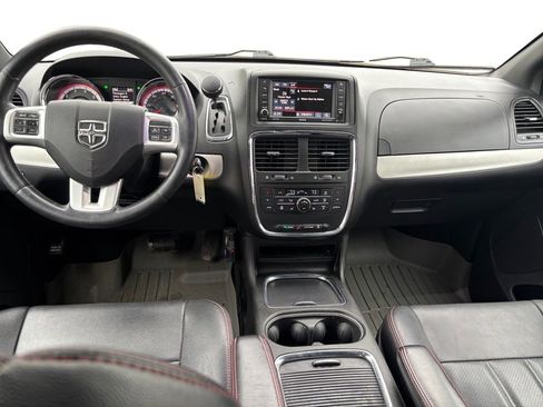 Used 2015 Dodge Grand Caravan R/T w/ Driver Convenience Group FWD image 10