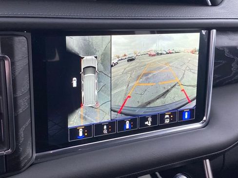 Used 2023 GMC Yukon Denali image 11