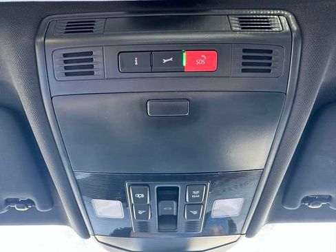 Used 2025 Volkswagen Jetta GLI Autobahn FWD image 22