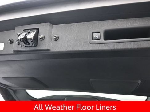Used 2026 Toyota Sienna XLE AWD/4WD image 19