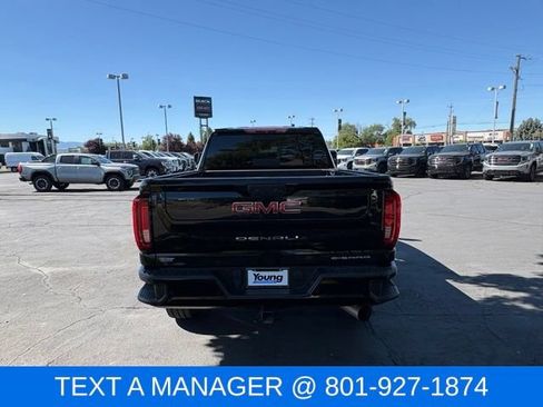 Used 2023 GMC Sierra 3500 Denali w/ Denali Black Diamond Edition AWD/4WD image 5