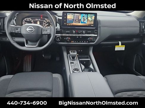 New 2026 Nissan Pathfinder SV image 17