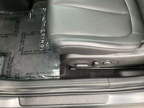 Used 2025 Hyundai Ioniq 5 SEL image 16