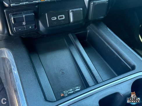 Used 2020 Chevrolet Silverado 3500 LTZ w/ Technology Package AWD/4WD image 22