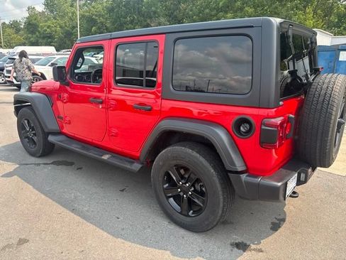 Used 2021 Jeep Wrangler Unlimited Sport AWD/4WD image 9