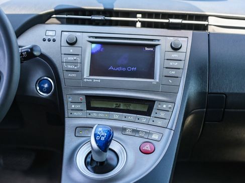 Used 2012 Toyota Prius Three w/ Solar Roof Pkg FWD image 3