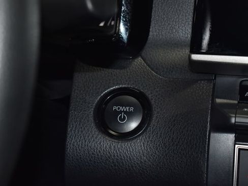 Used 2025 Toyota Camry LE FWD image 28